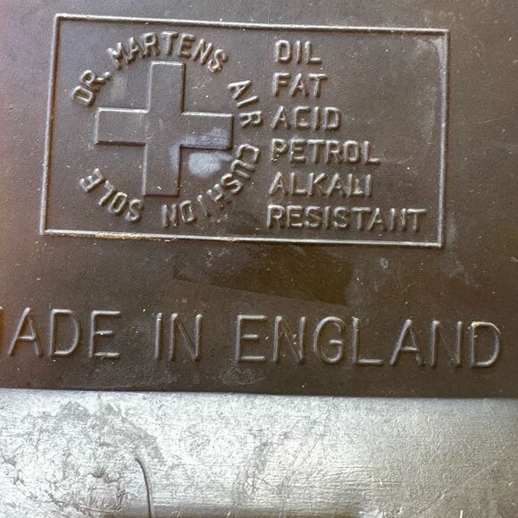 Dr. Martens air wair bouncing soles  Black Leather Boots.  Sz 4 - Picture 9 of 9